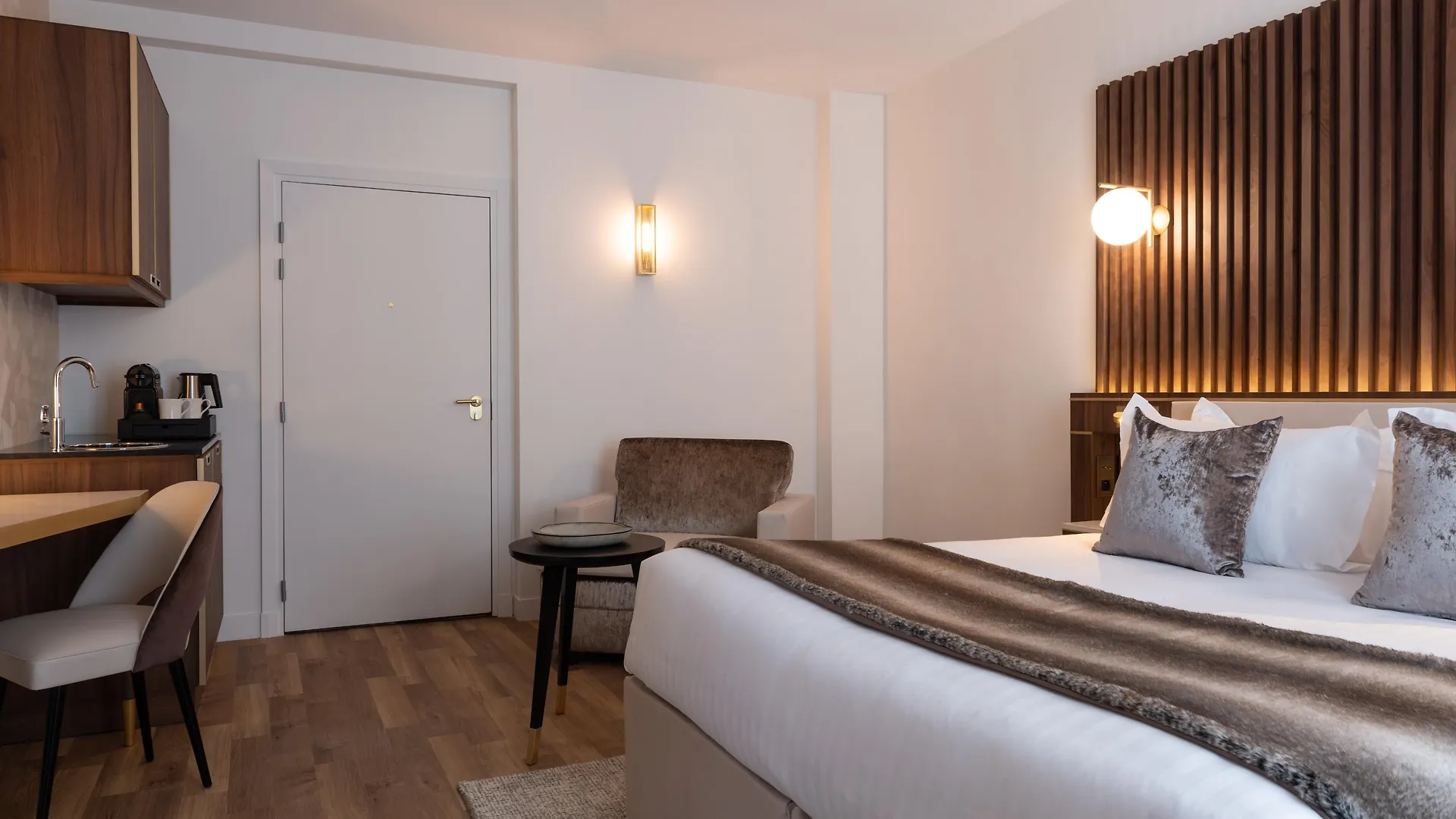 Lord Byron Hotel 4*