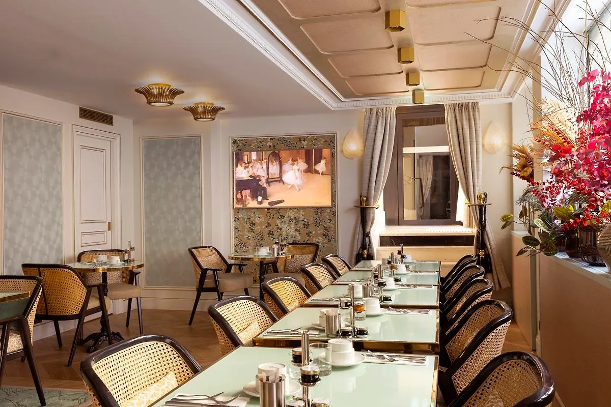 Lord Byron Hotel
